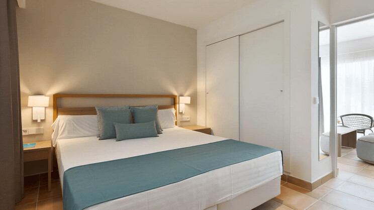 Suite – My Favourite Club Swim Up